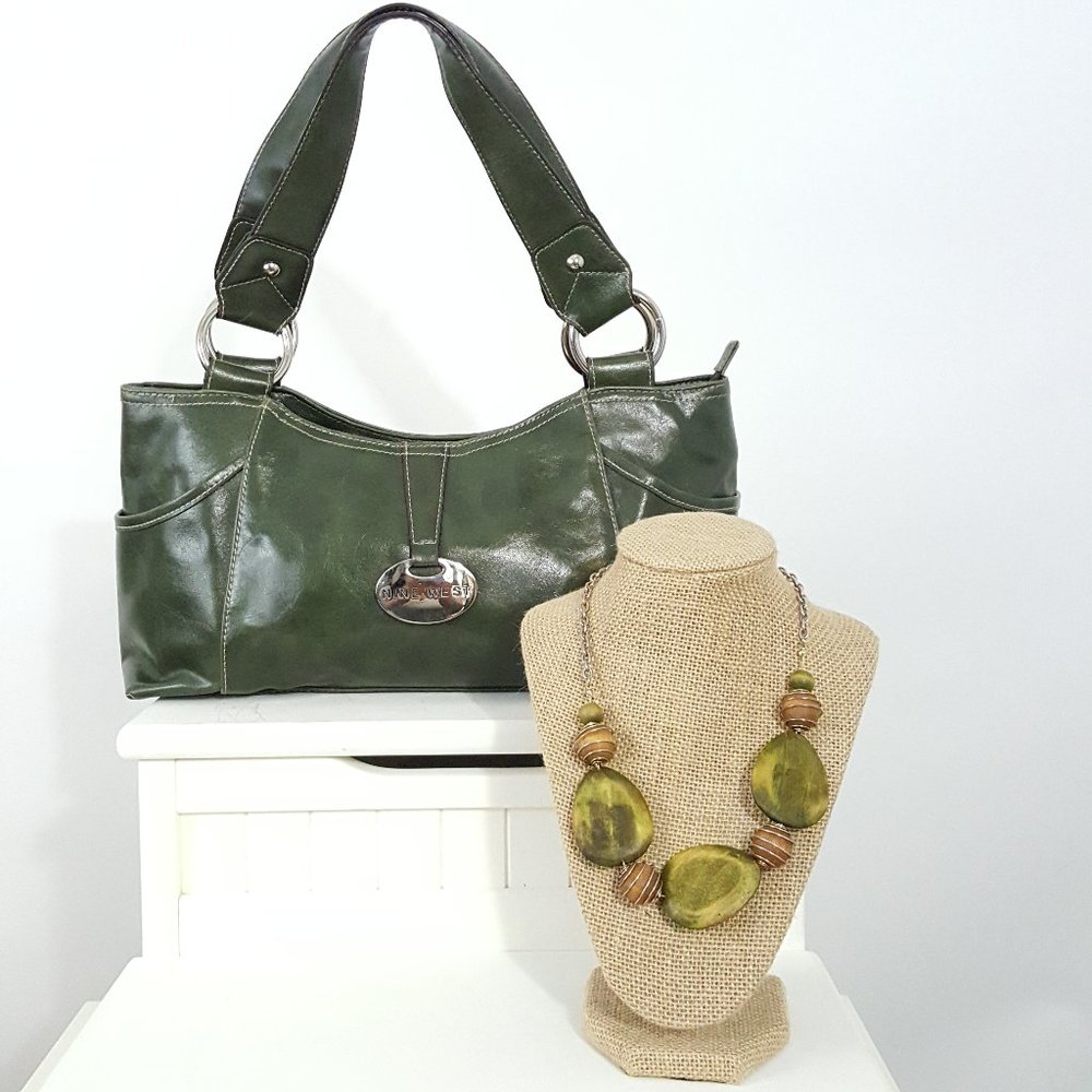 NINE WEST TOP ZIP SATCHEL